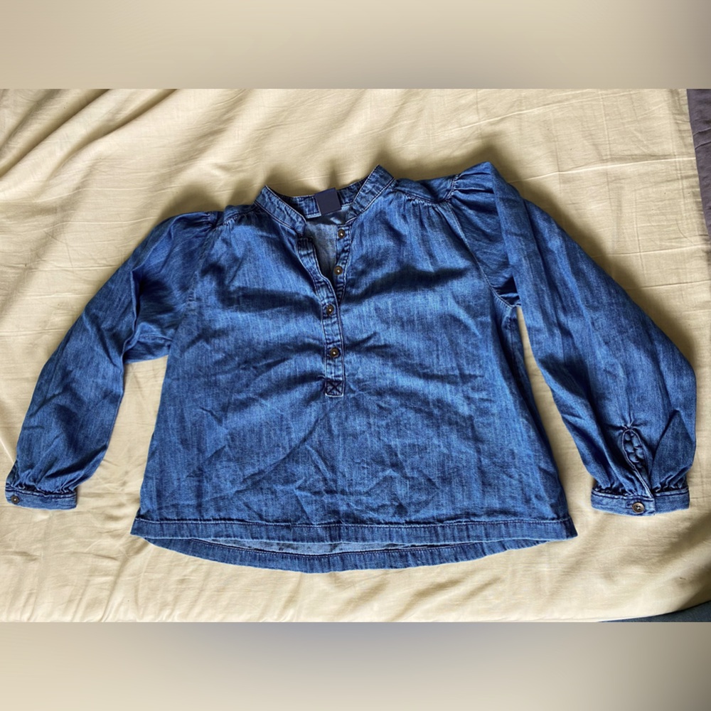 Gap Chambray Half Button Organic Cotton Size Small